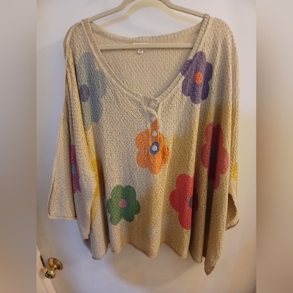 POL Oversized Henley flower sweater size M - Picture 1 of 7